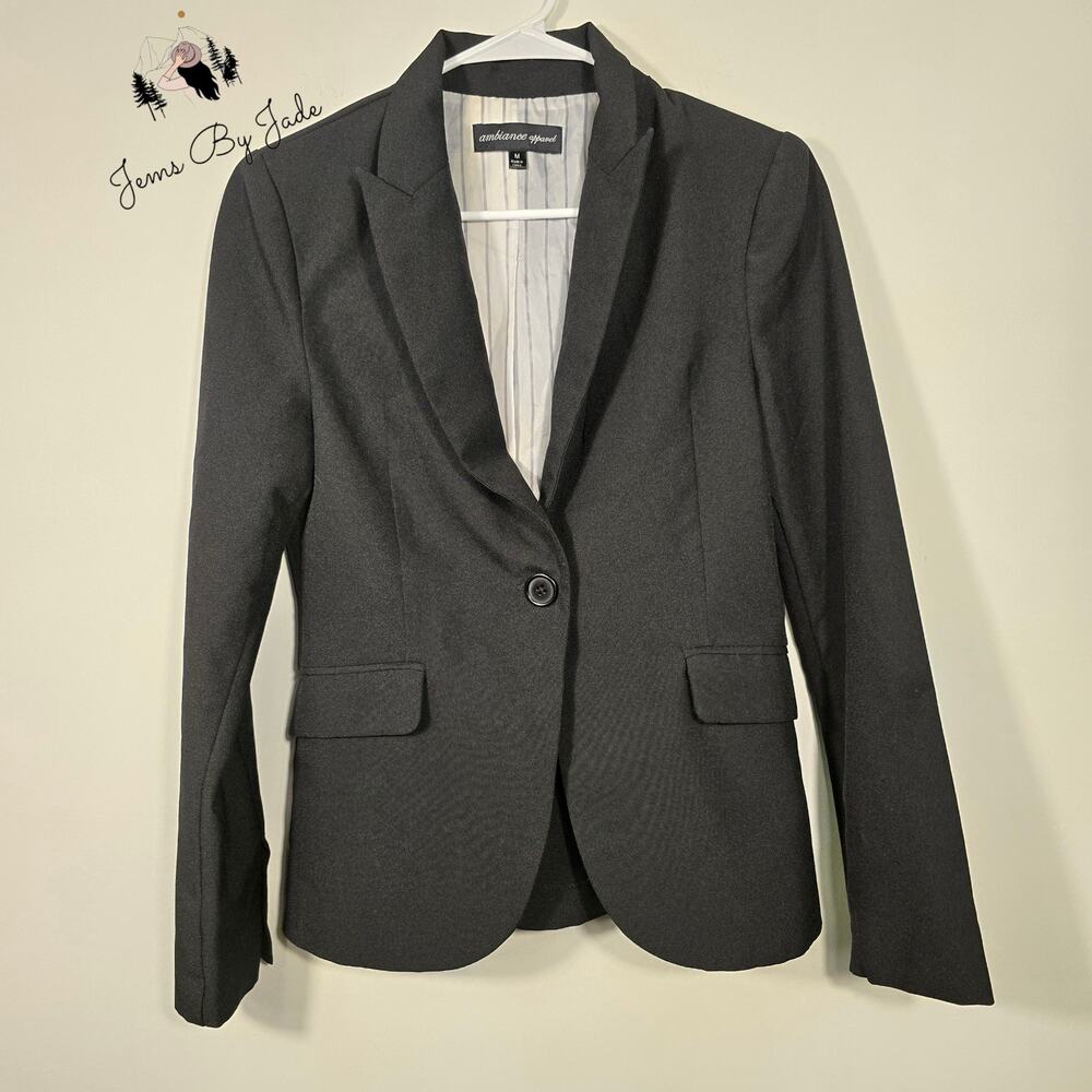 Ambiance Apparel Women’s Black Blazer Size M Fitted One Button Career Jacket